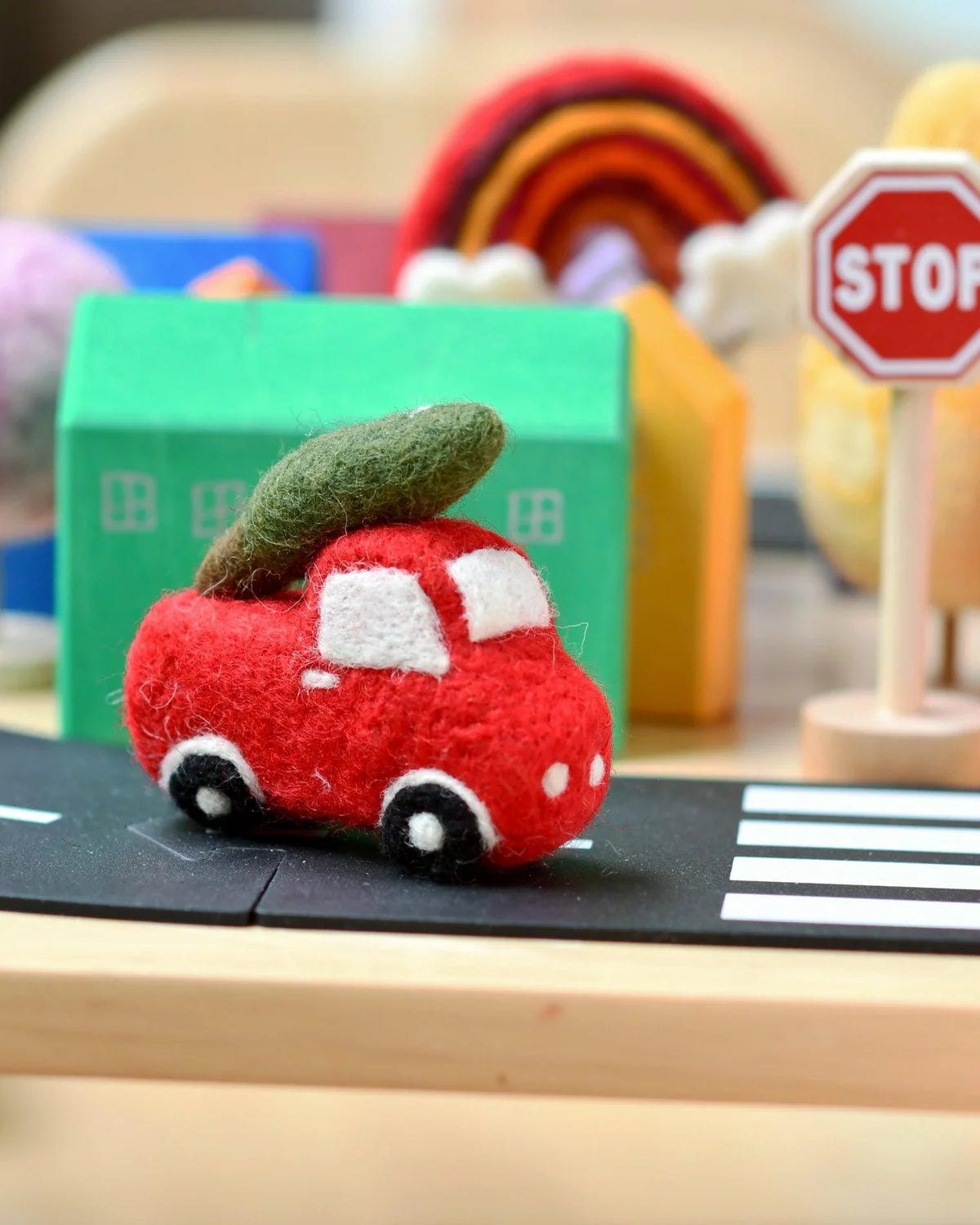 Tara Treasures - Felt Christmas Truck with Tree Toy