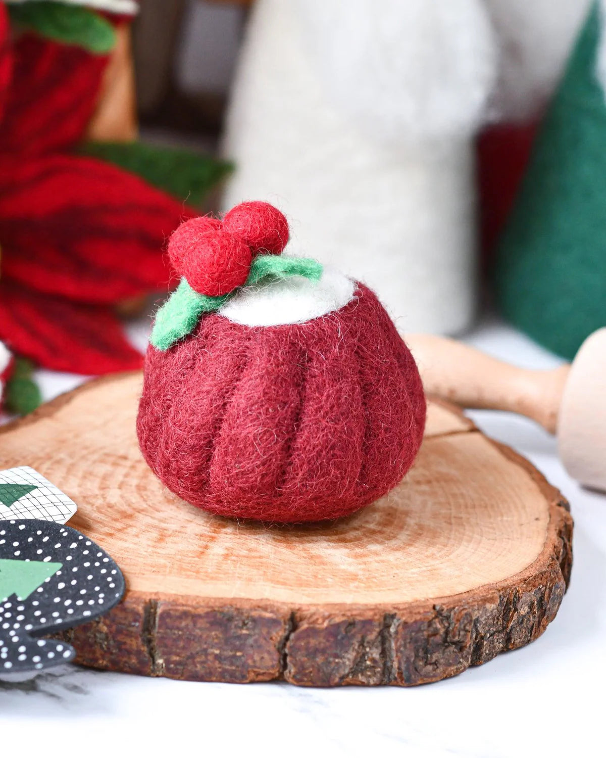 Tara Treasures - Felt Christmas Red Velvet Bundt Cake