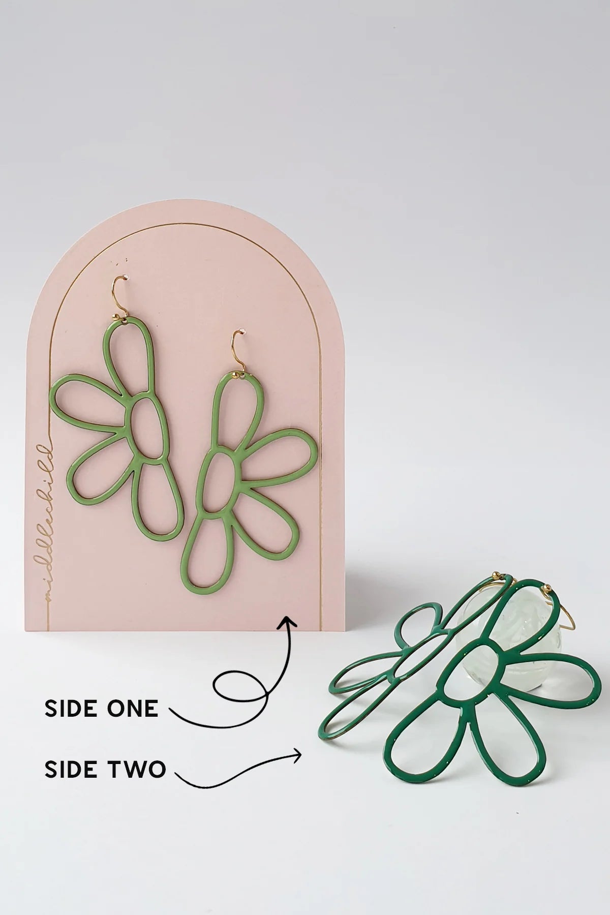 Middle Child - Dandy Line Earrings